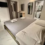Casa Nostra Mykonos Boutique & Гластрос